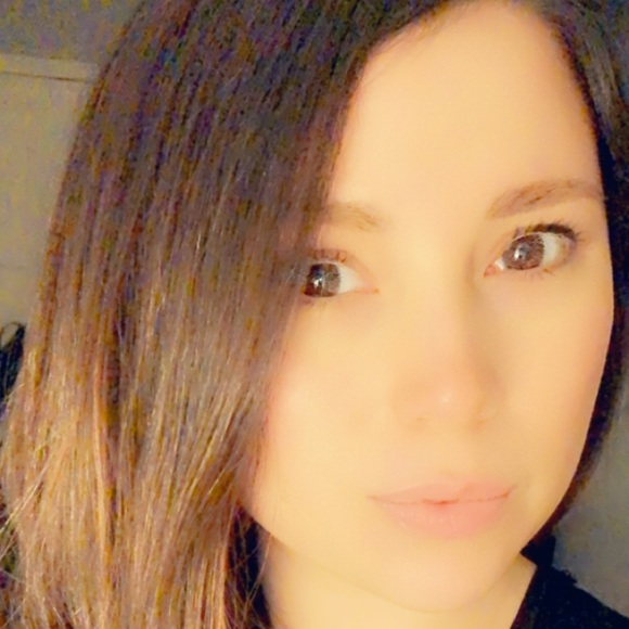 Meet your Posher, Crystal - Picture 2 of 2